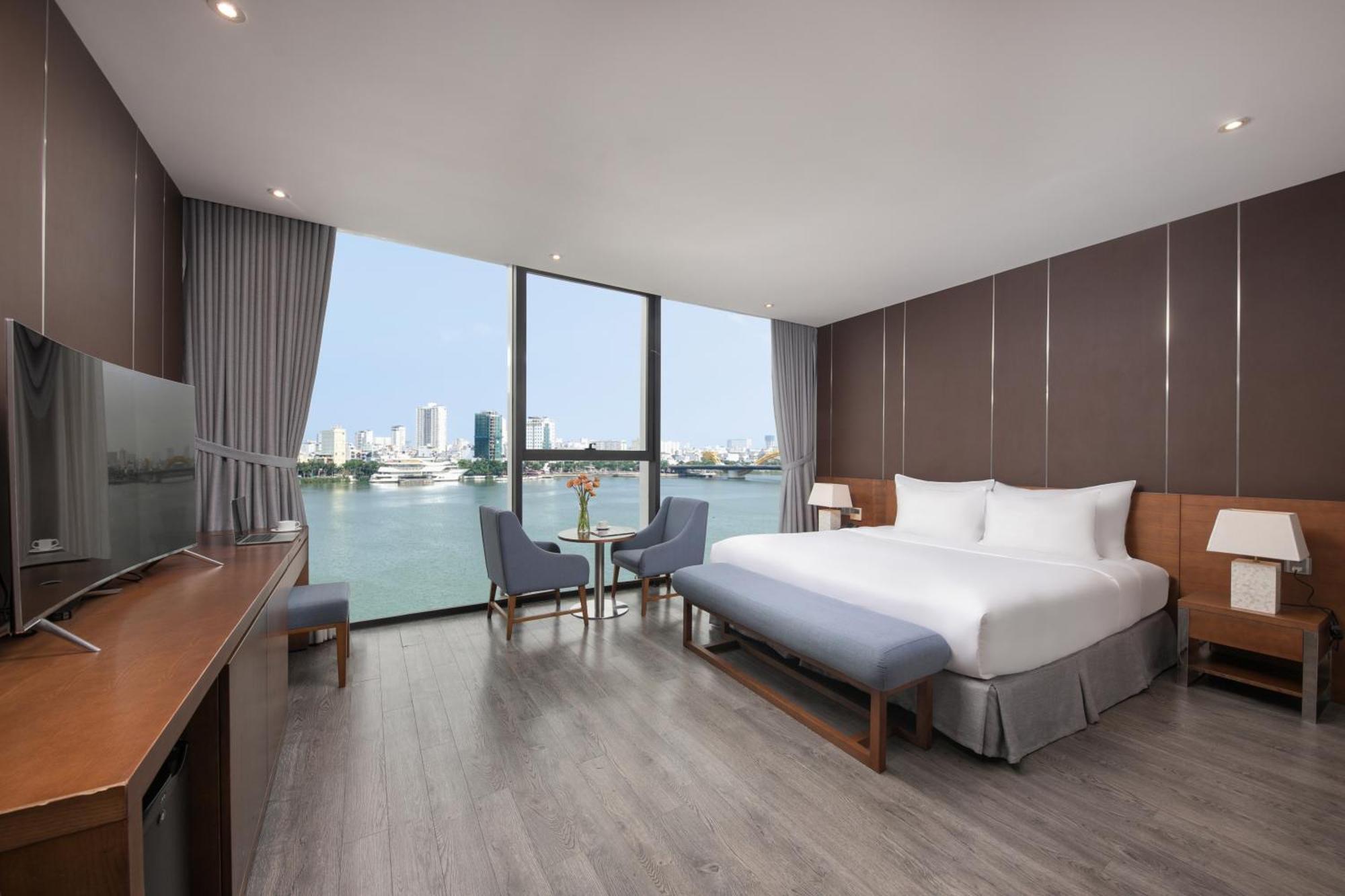 Avora Hotel Da Nang Bagian luar foto
