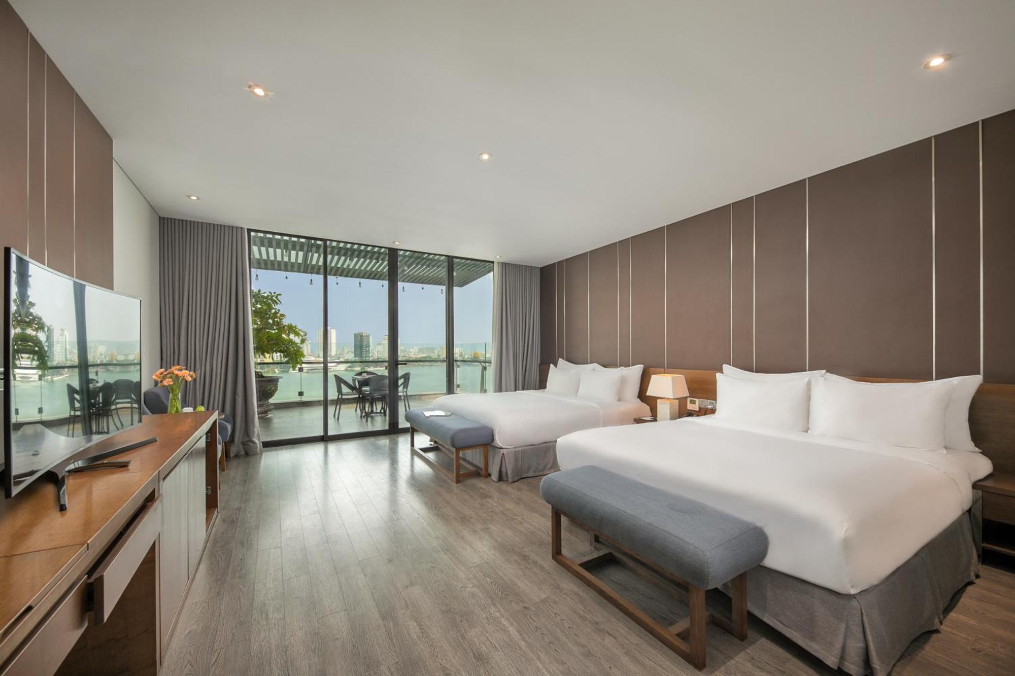 Avora Hotel Da Nang Bagian luar foto