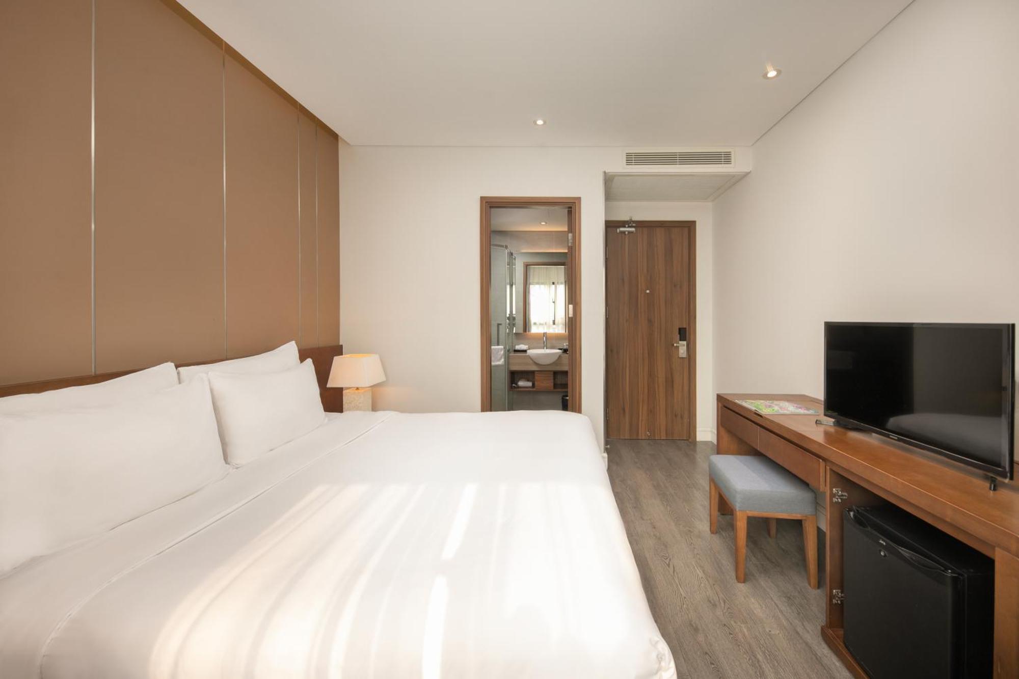 Avora Hotel Da Nang Bagian luar foto