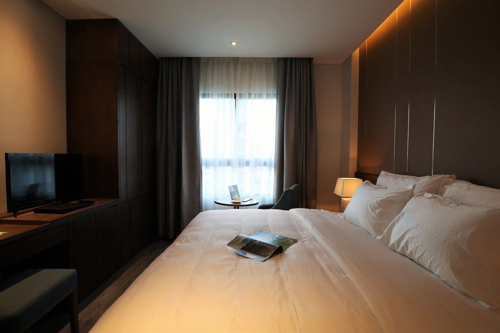 Avora Hotel Da Nang Bagian luar foto